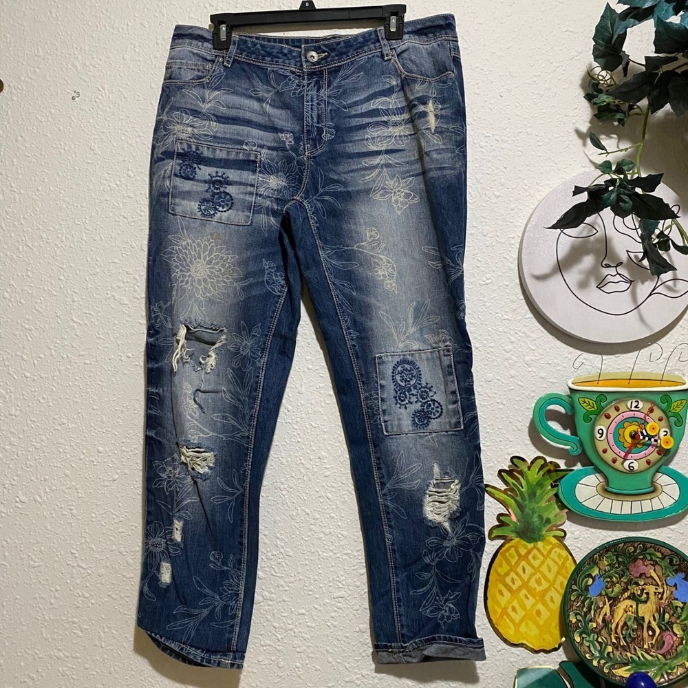 Charme Womens Bootcut‎ Jeans Medium Wash Contrast Stitch Embroidered Size 30